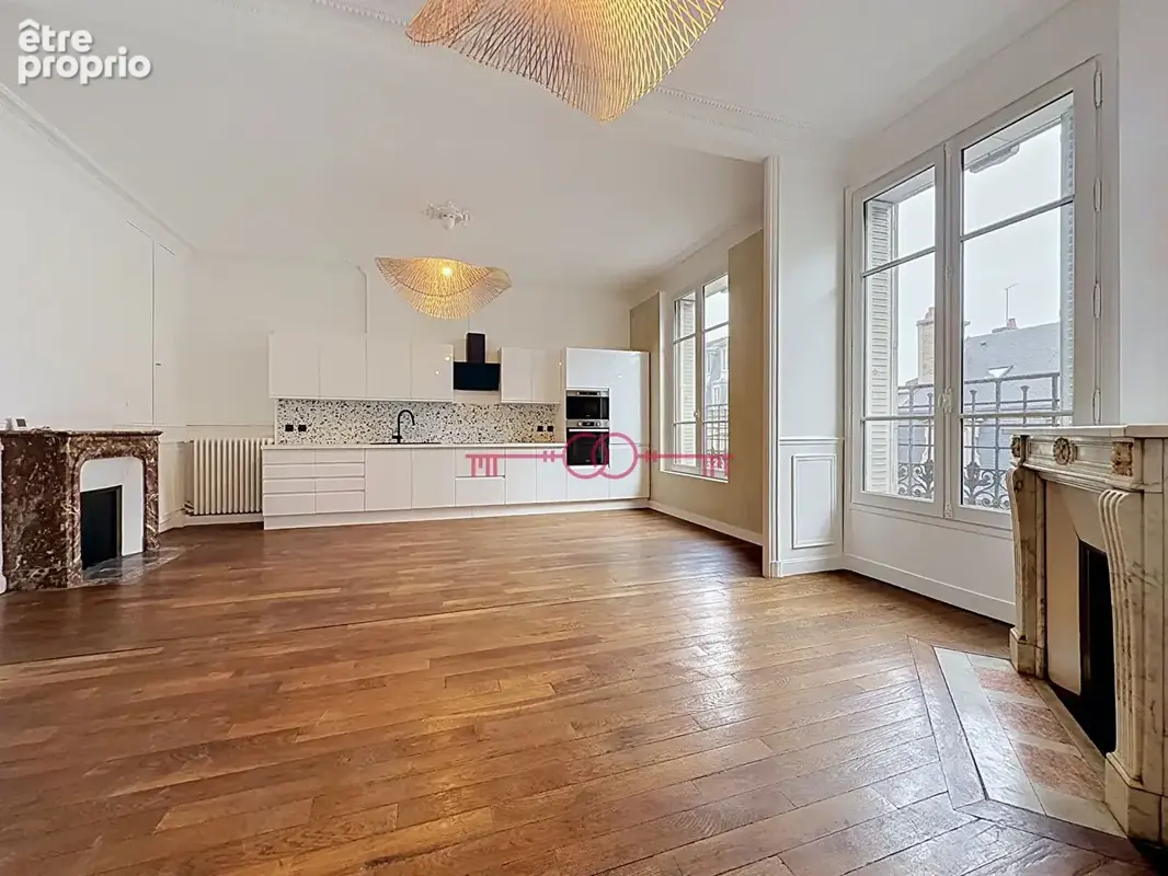 A vendre - reims hypercentre - bel appartement familial de caractère - photo 1