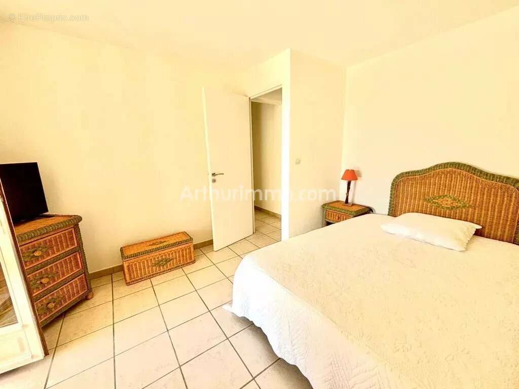 Maison à LES ISSAMBRES