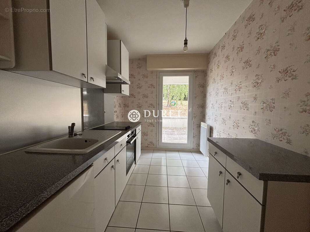 Appartement 49 m² à Saint-Sebastien-Sur-Loire  - photo 6