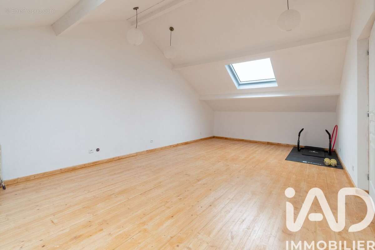 Photo 9 - Maison à SAINT-GERMAIN-LES-ARPAJON