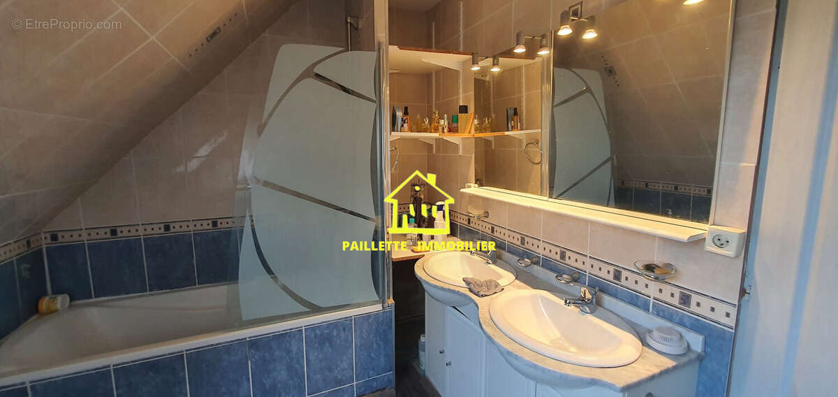 Maison à DOUDEVILLE