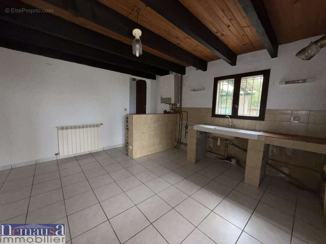 Maison à CAVEIRAC