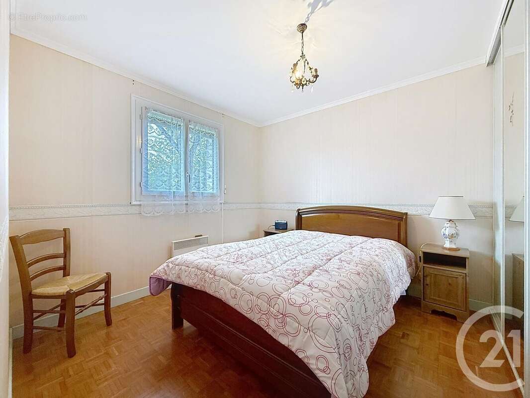 Maison à SAINT-LEGER-PRES-TROYES