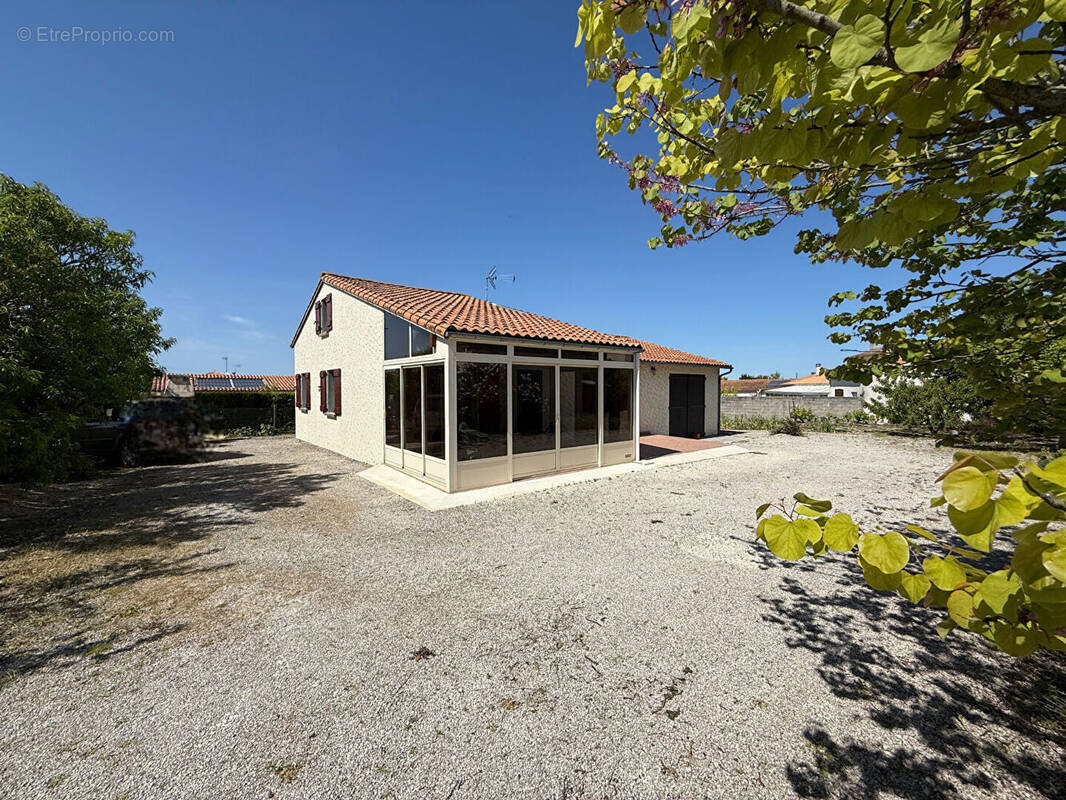 Maison à MESCHERS-SUR-GIRONDE