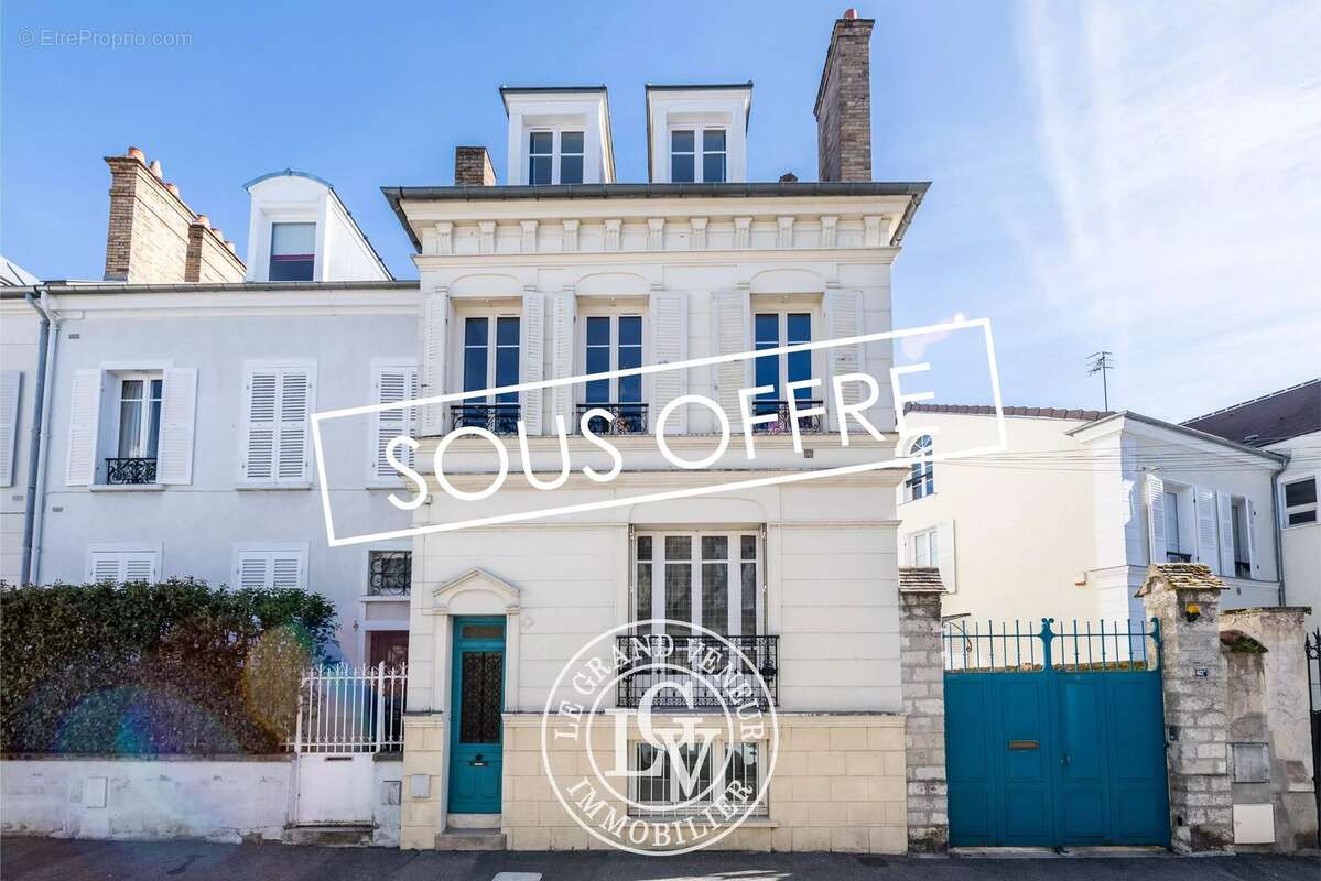 Maison à FONTAINEBLEAU