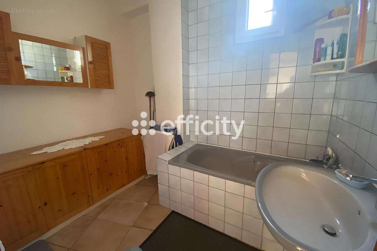 Maison à GOUSSAINVILLE