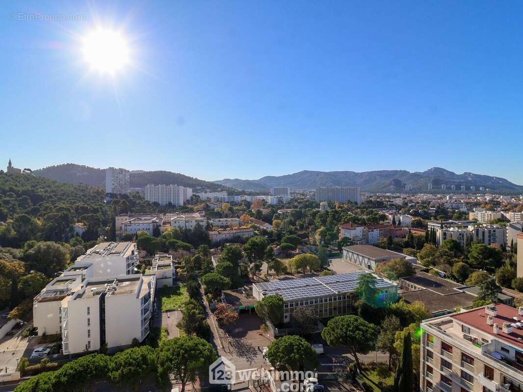 Appartement à MARSEILLE-9E