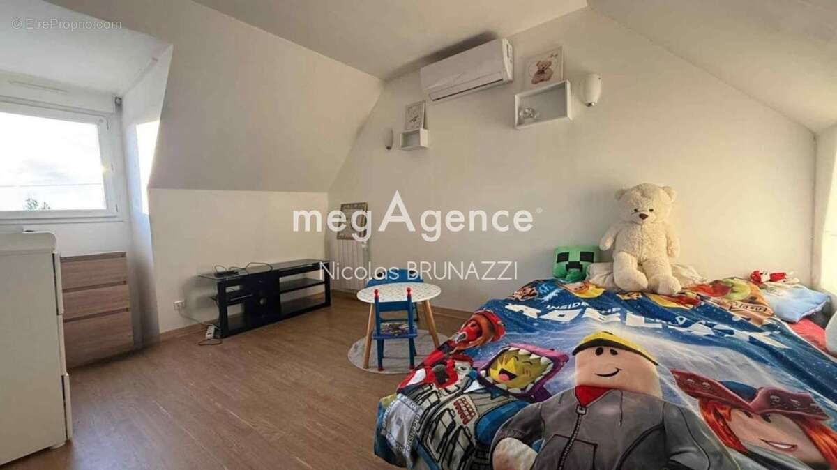 Maison à NEUVILLE-SUR-TOUQUES