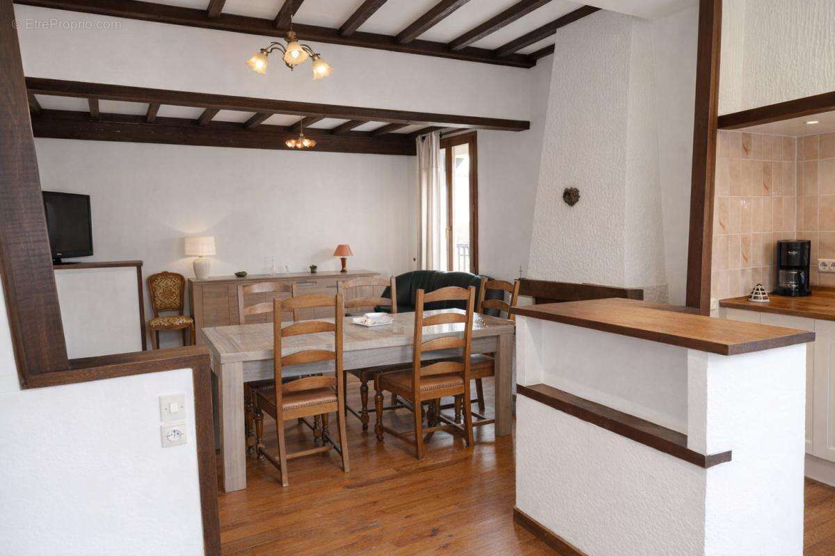 Maison à MONTELIMAR