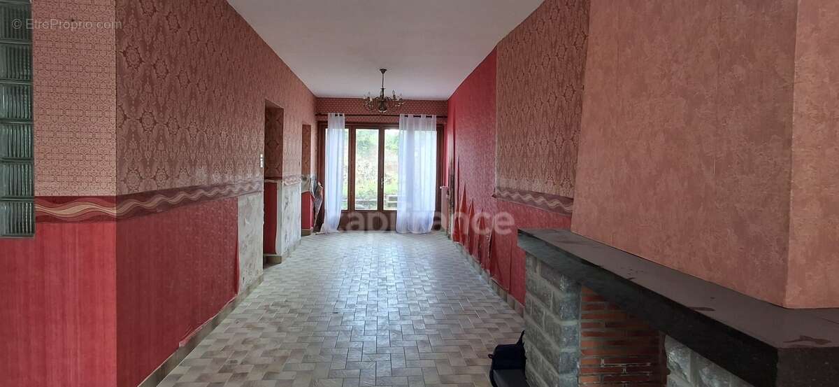Maison à vendre 8 pièces ESTAIRES (59) - photo 5