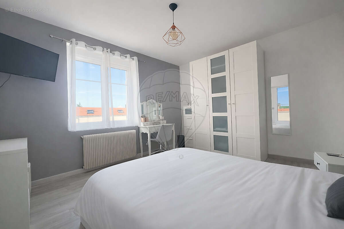 Maison à CREPY-EN-VALOIS