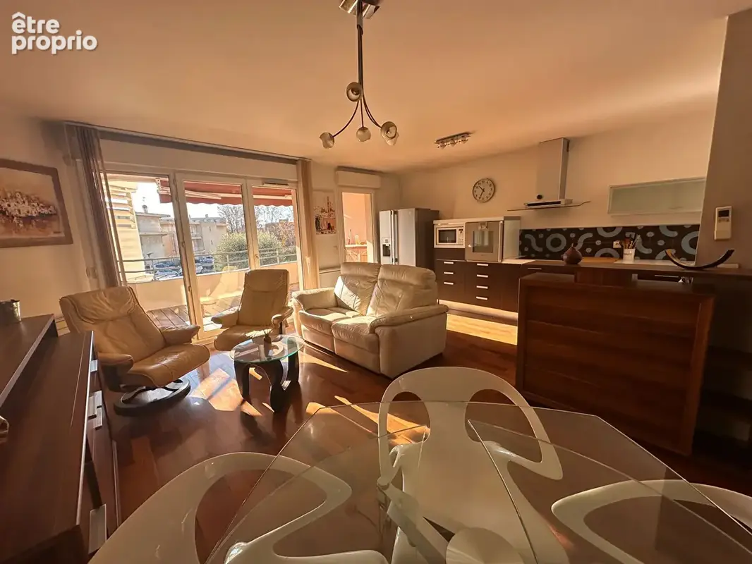 Vente Aix proche du centre l'agence immobilière LC Gestion de Puyricard vous propose dans une résidence récente un appartement d - photo 4