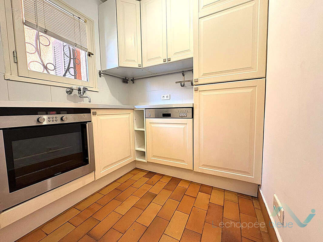 Appartement à COGOLIN