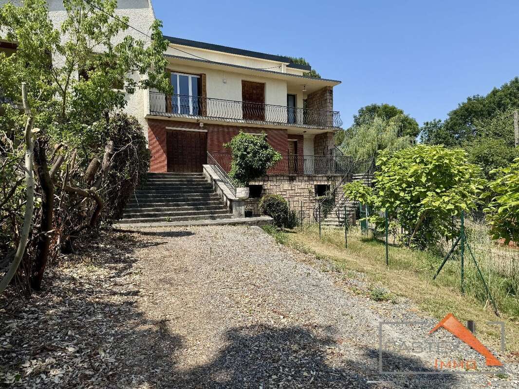 Spacieux T4 avec terrasse, jardinet et garage à Mane (31260) - photo 9