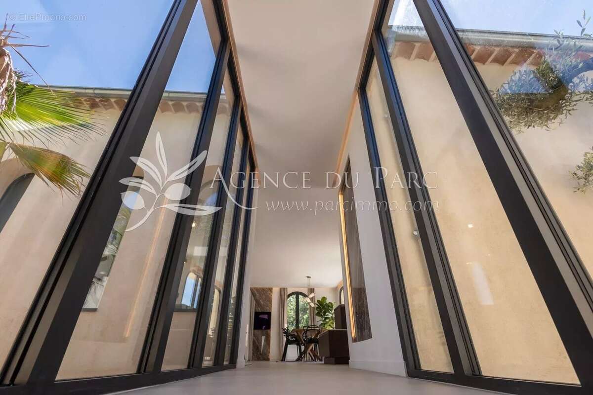 Villa de charme 216 m2+ 199 m2 de possibilité d’agrandissement - photo 13