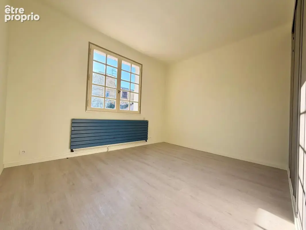 Pérols   villa  atypique t5 de 169m2 au sol avec piscine, jardin et garage - photo 11