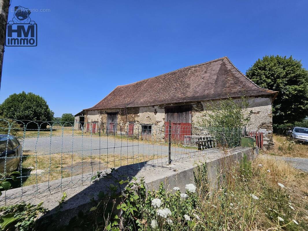 n°4 - Maison à ANGOISSE