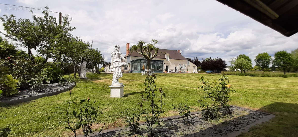 Maison à BRAIN-SUR-L&#039;AUTHION