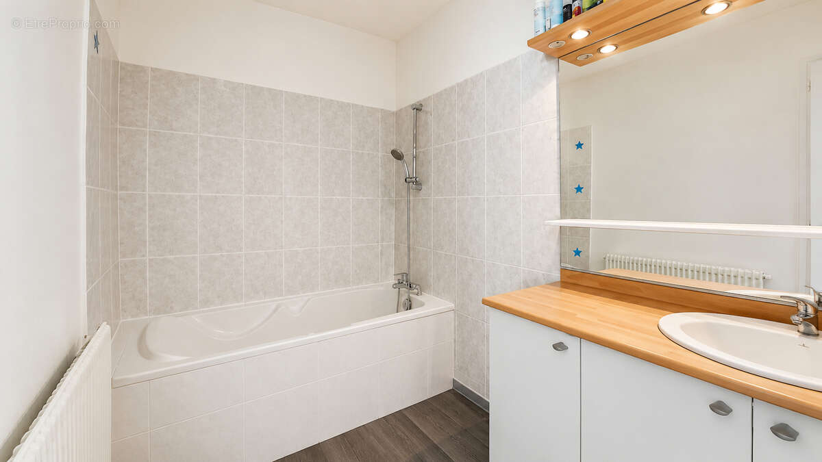 Appartement T4 lumineux et spacieux avec vue sur parc arboré - photo 5