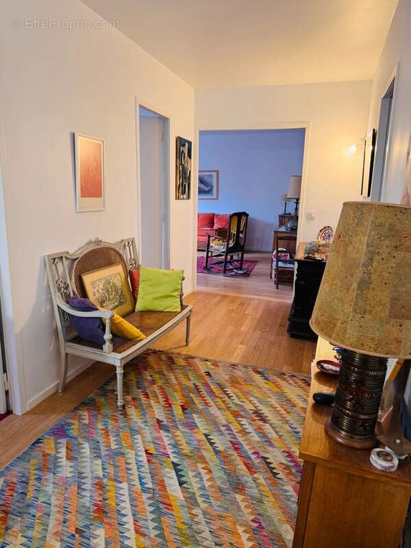 Appartement à PARIS-14E