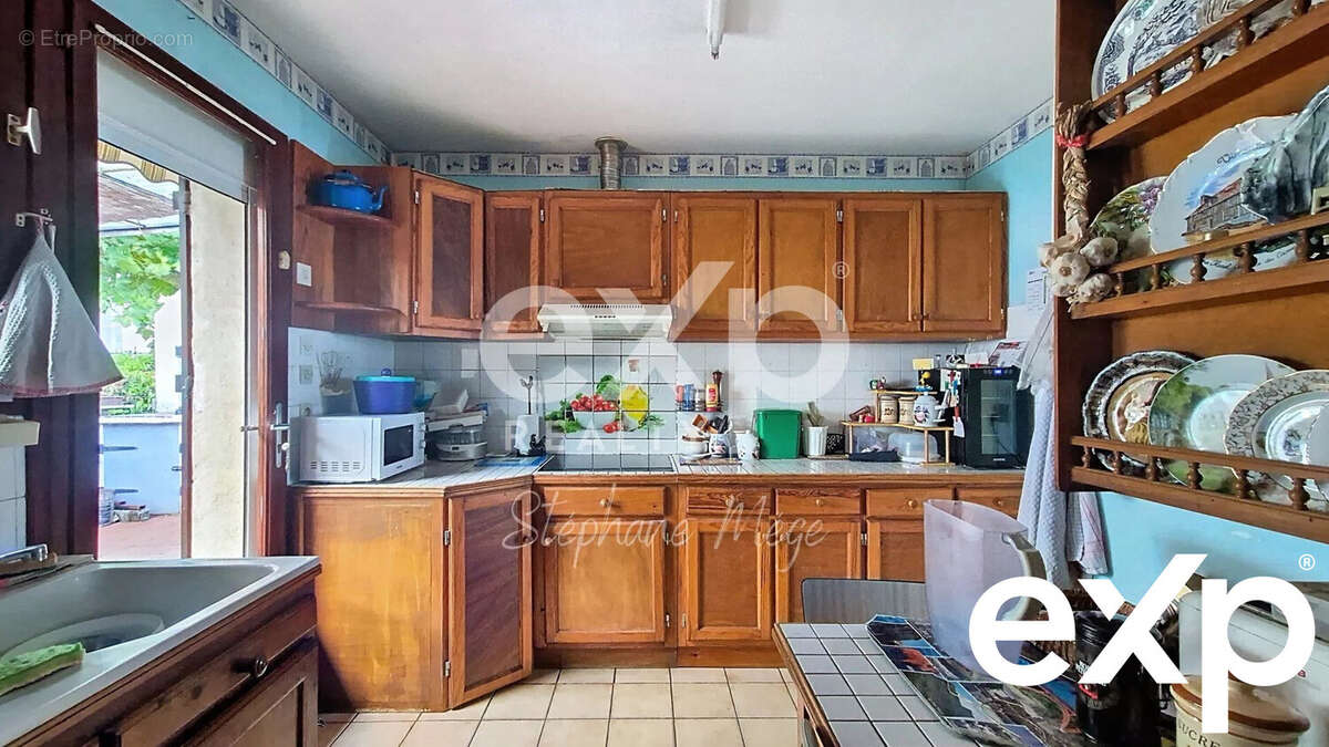 Maison à AMBARES-ET-LAGRAVE