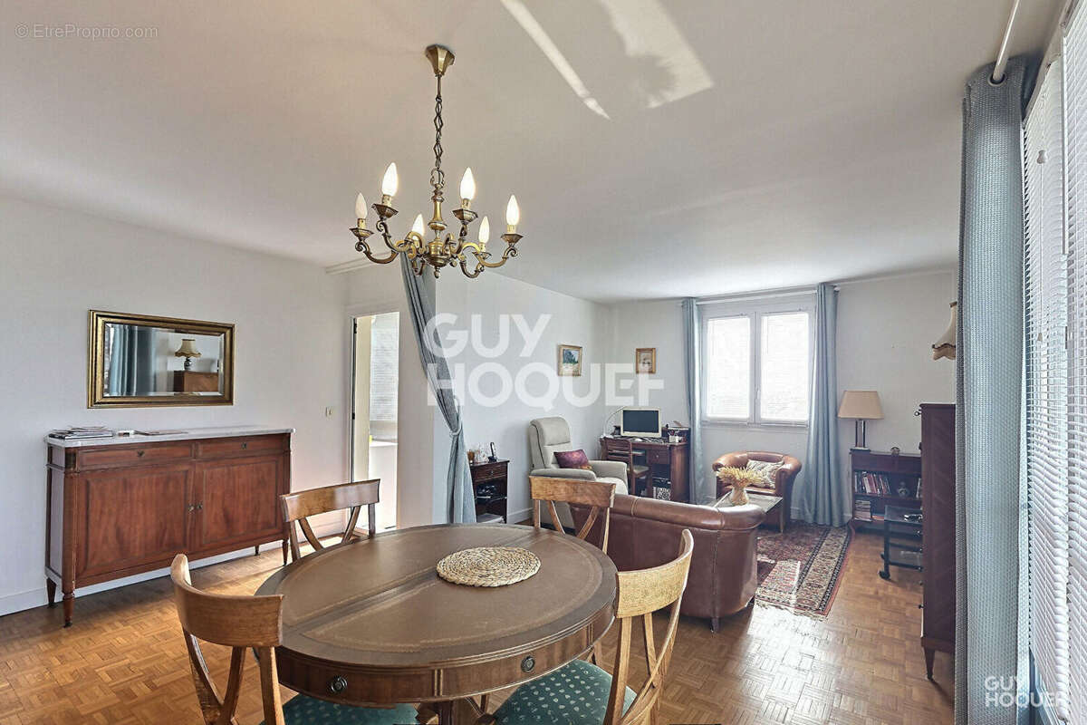 Appartement à MAISONS-ALFORT