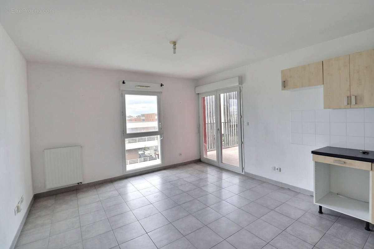 Appartement à JUVIGNAC