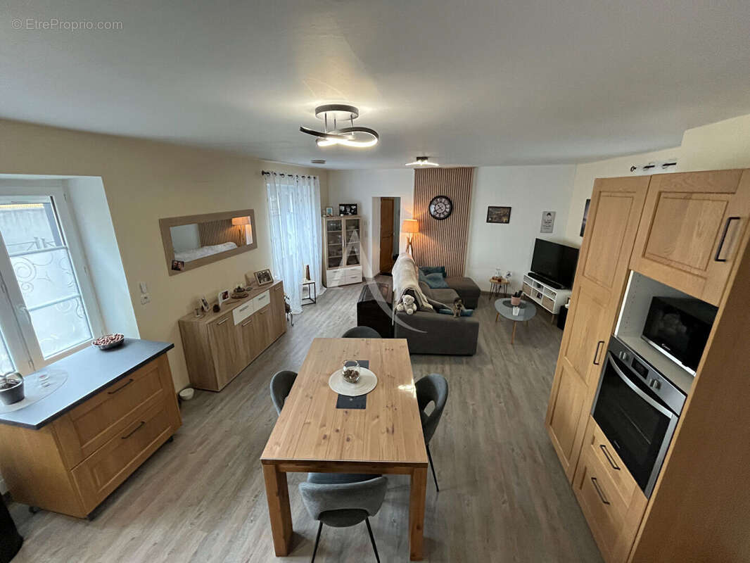 Maison à MOUTIERS-LES-MAUXFAITS