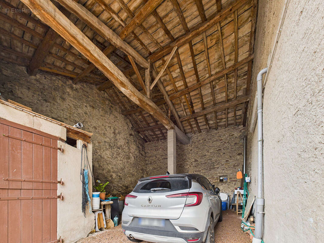 Maison à SAINT-MYON