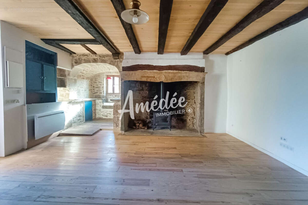 Maison à SAINT-MEDARD-DE-PRESQUE