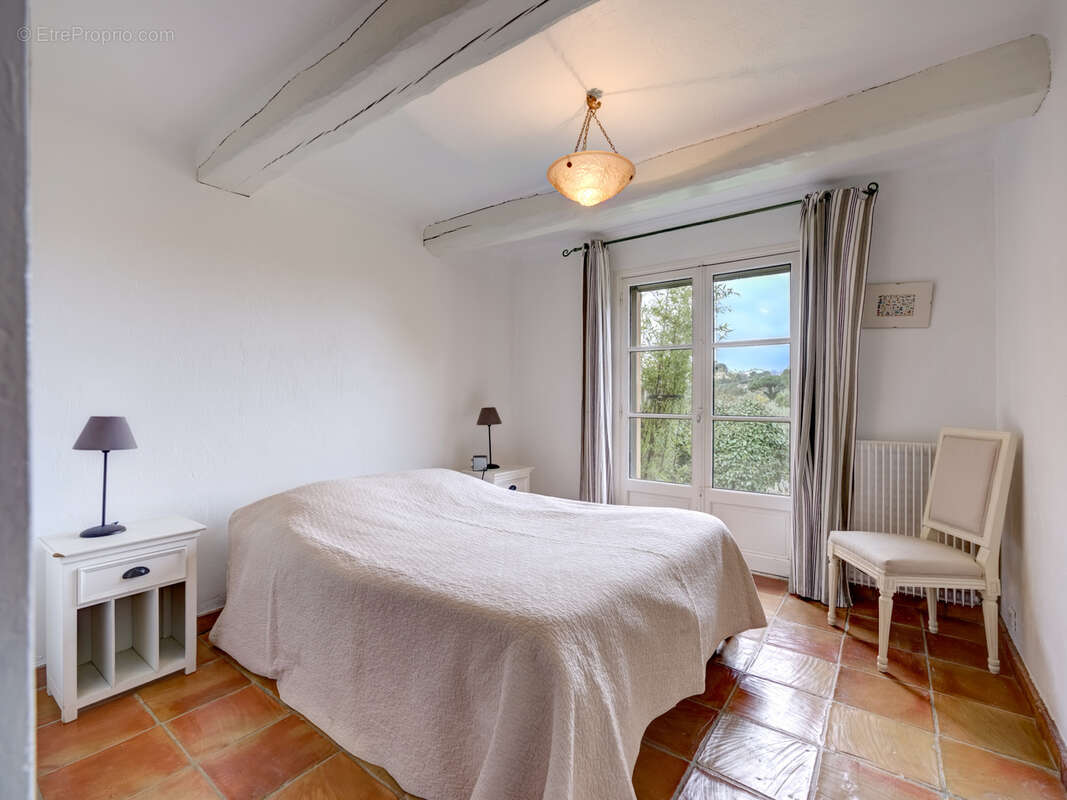 Maison à MANDELIEU-LA-NAPOULE