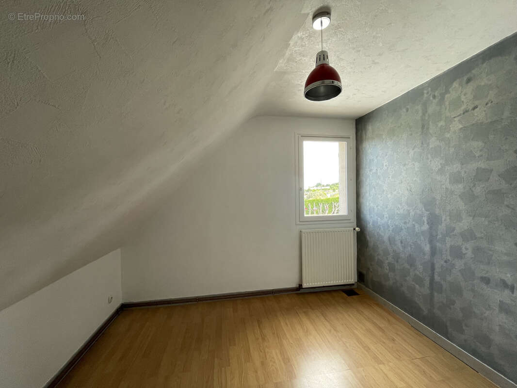 Maison à NEUILLE-PONT-PIERRE