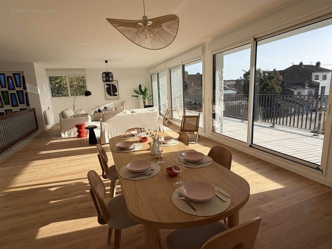 Appartement à BORDEAUX