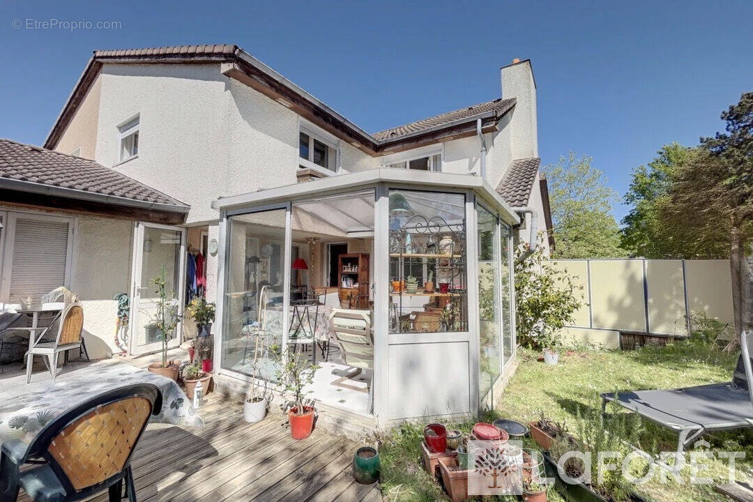 Maison à GIF-SUR-YVETTE
