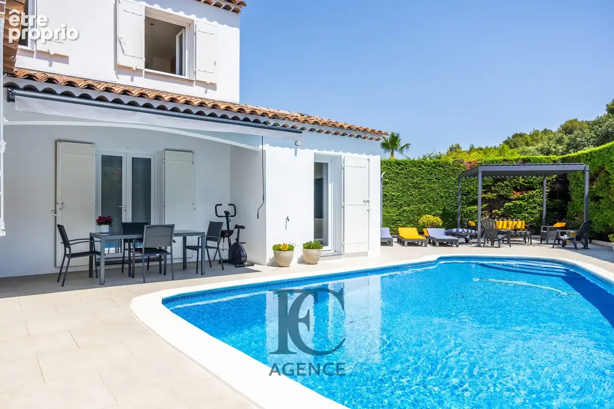 Maison à SIX-FOURS-LES-PLAGES