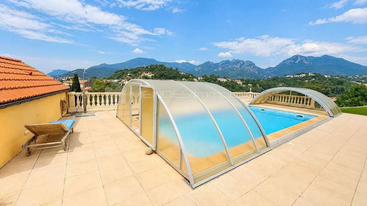 Vue spectaculaire villa avec piscine a menton - photo 20