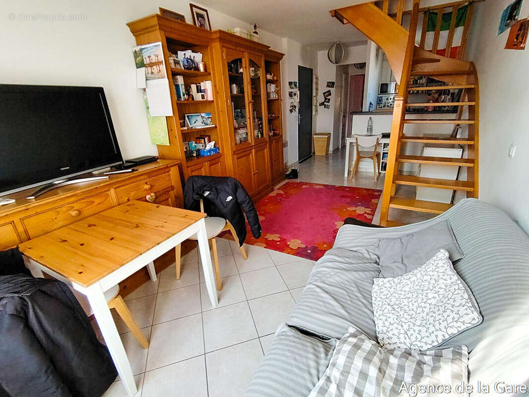 Appartement à HOUILLES