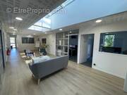 Commerce à PRADES-LE-LEZ