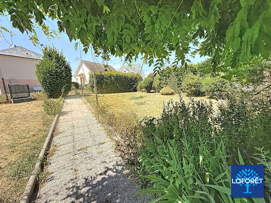 Maison 3 chambres avec grand sous-sol et jardin clos à La Chaussée-Saint-Victor - photo 17