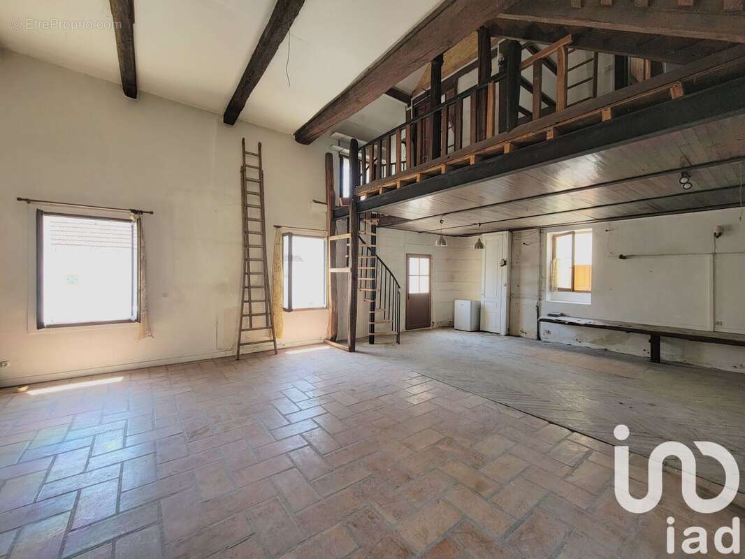 Photo 3 - Maison à VILLENEUVE-LE-ROI