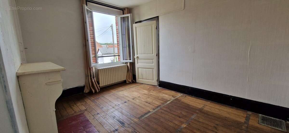 Maison à SAINT-JUST-EN-CHAUSSEE