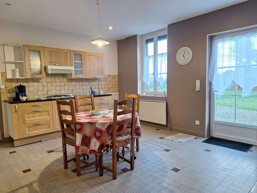 Maison à SAINT-MARTIN-AUX-BUNEAUX