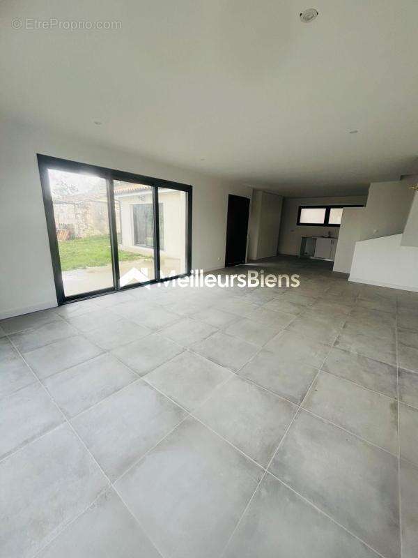 Villa de 130 m2 avec jardin - photo 4
