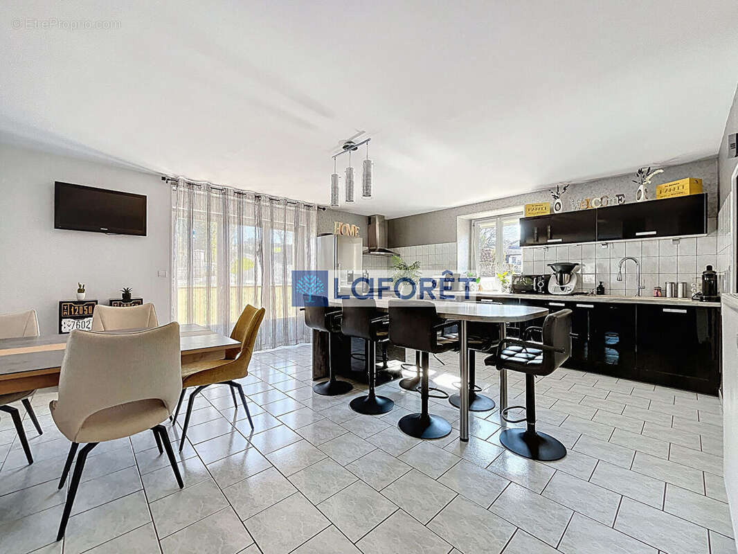 Paroy sur saulx 168 m² - photo 4