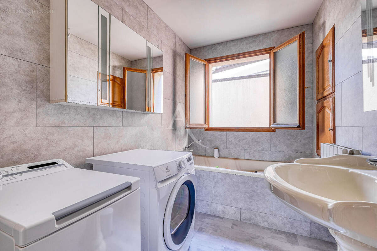 VERT-GALANT - maison Tremblay En France 6 pièces 125.8 m2 et dépendance - photo 11