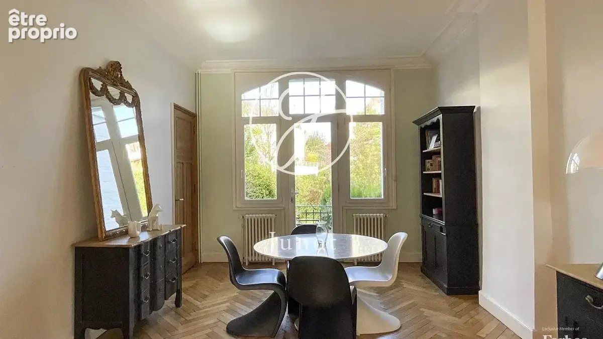 Croix - PARC BARBIEUX - Maison de ville - 7 pièces – 172,9m²- 4 chambres - Jardin - Garage - photo 8
