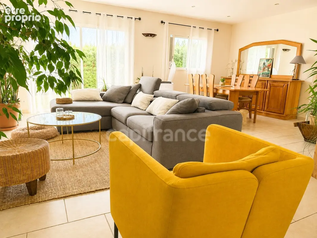 Maison de plain-pied 160 m² – 4 chambres, bureau, terrain arboré de 2 500 m² - photo 12