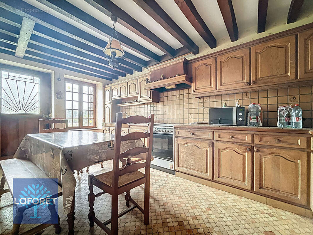 Maison à LOUVIGNE-DU-DESERT