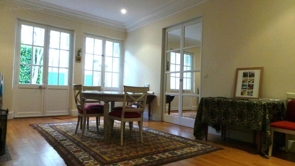 Maison 256 m² à Amboise  - photo 6
