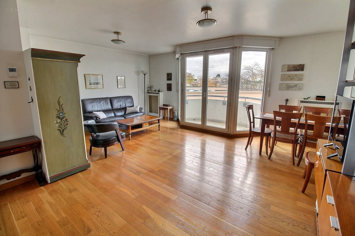 Appartement à MONTIGNY-LE-BRETONNEUX